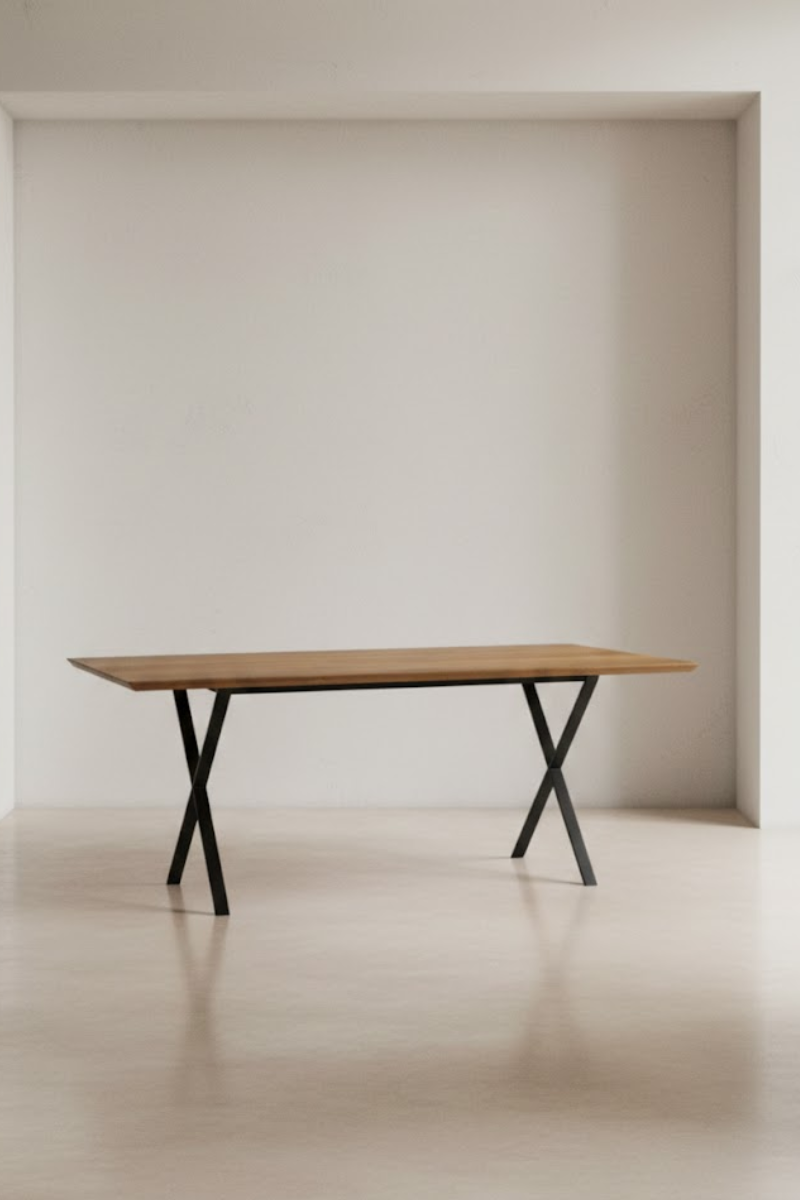 Xyro Dining Table