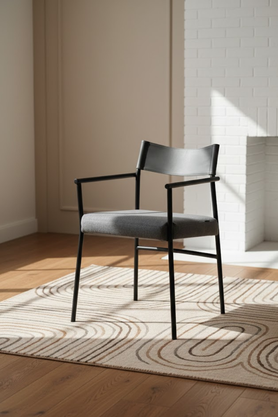 Kono dining chair