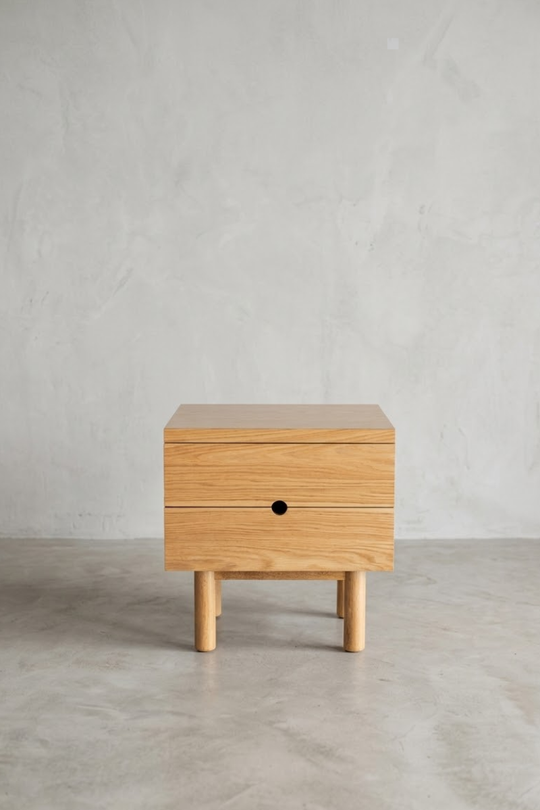 Kolen Nightstand