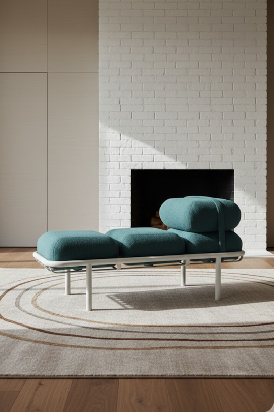 Regal Enclosure Chair