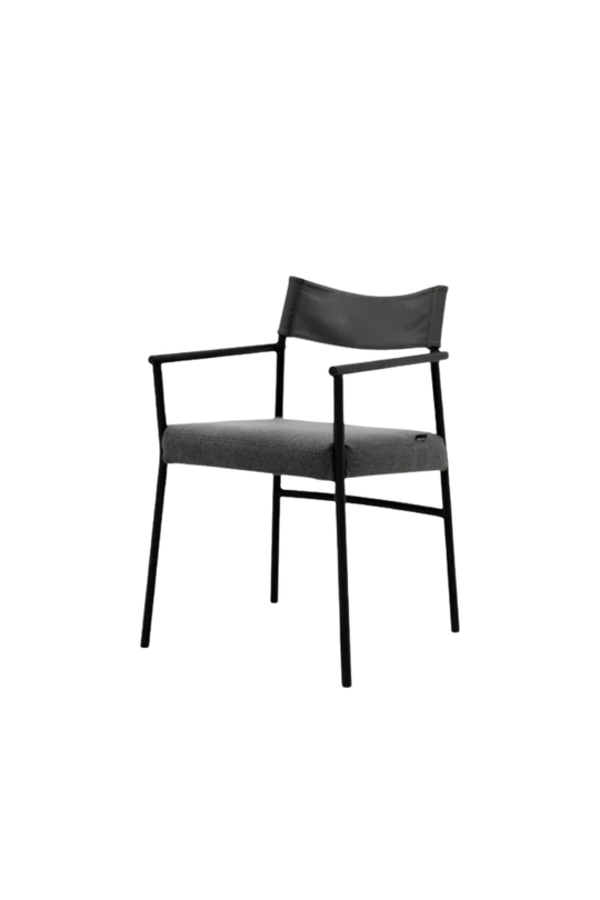 Kono dining chair